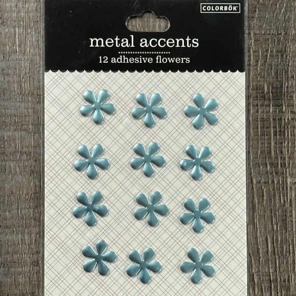 💞 New Blue Metal Flower Scrapbook Stickers - Picture 1 of 2